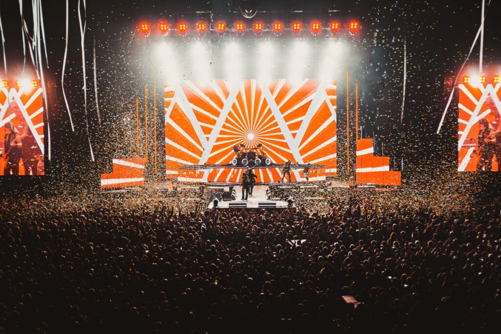 Helloween live in Prague 2025. Confetti and crowd, stage wide shot. Captured by official photographer Jovan Ristić